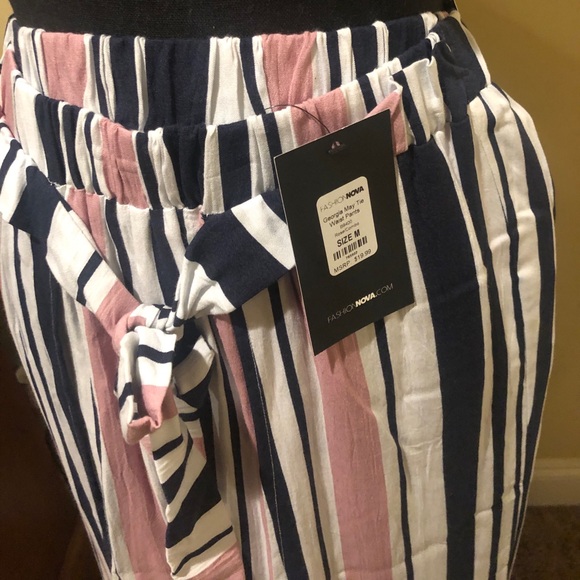 NWT Fashion Nova Tie Waist Pants. Size M - Picture 3 of 7